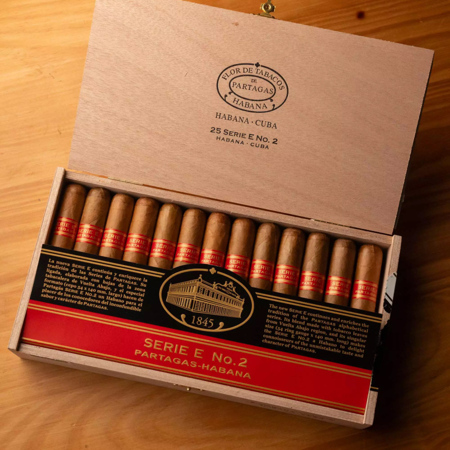 Charuto Partagas Serie E2 osasco